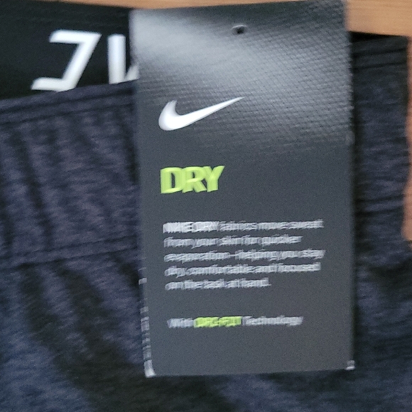 Short - Picture 2 of 4